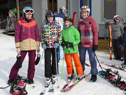 Hundehotel - Doggies: 3 Doggies - nawu_apartments_Skischule_Nassfeld_Familienurlaub_Winterurlaub - nawu apartments & Restaurant