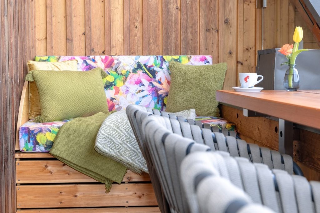Urlaub-mit-Hund: nawu_apartments_Zitronenfalter_Balkon - nawu apartments & Restaurant