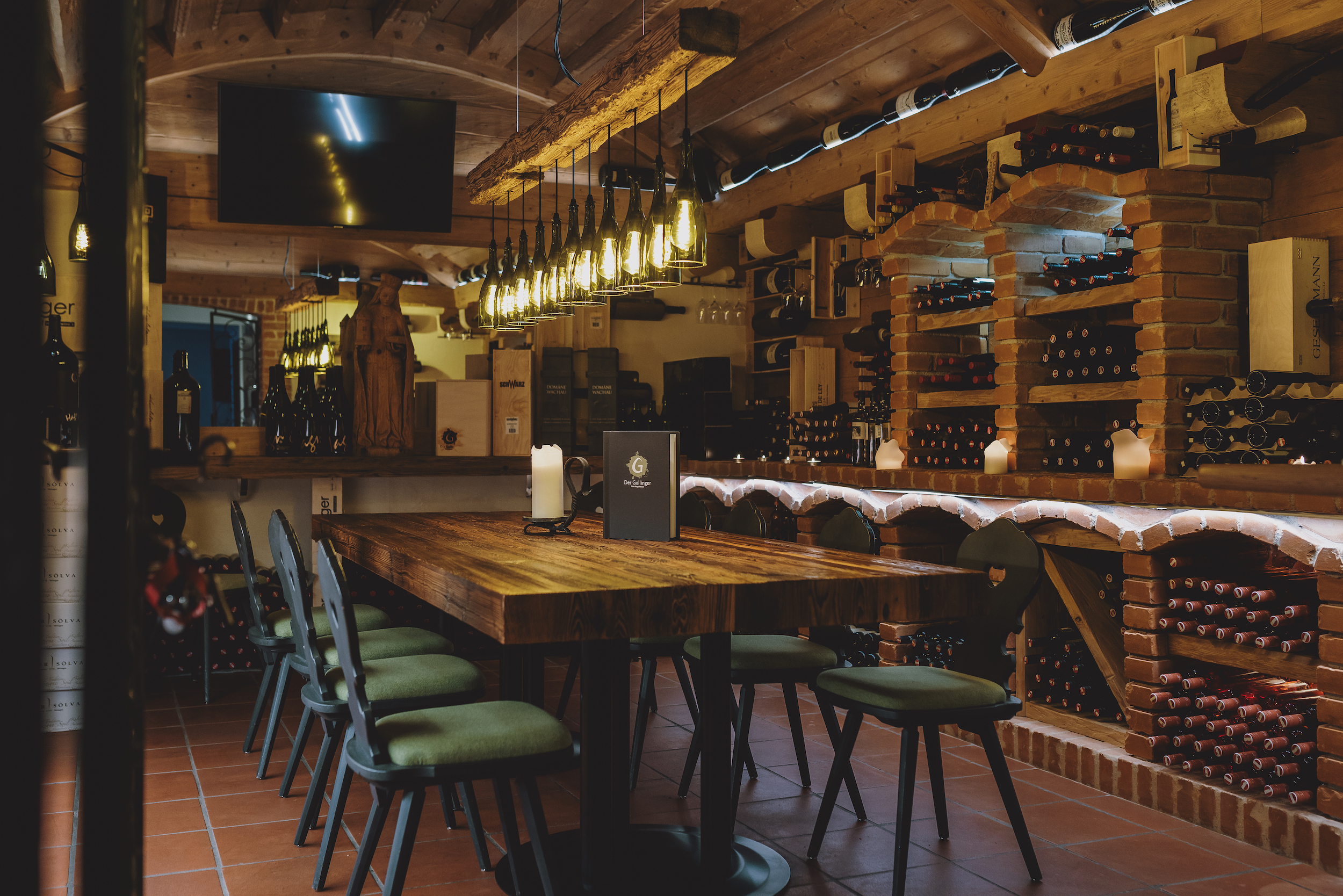 Urlaub-mit-Hund: Weinlounge - Der Gollinger - Essen | Trinken