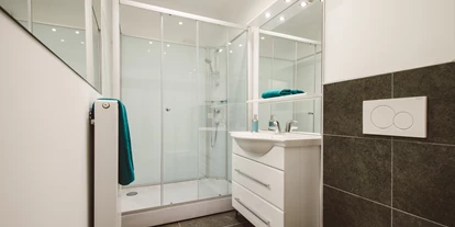 Hundehotel - Hallenbad - Mariazell - Badezimmer Standard  - Erzberg Alpin Resort