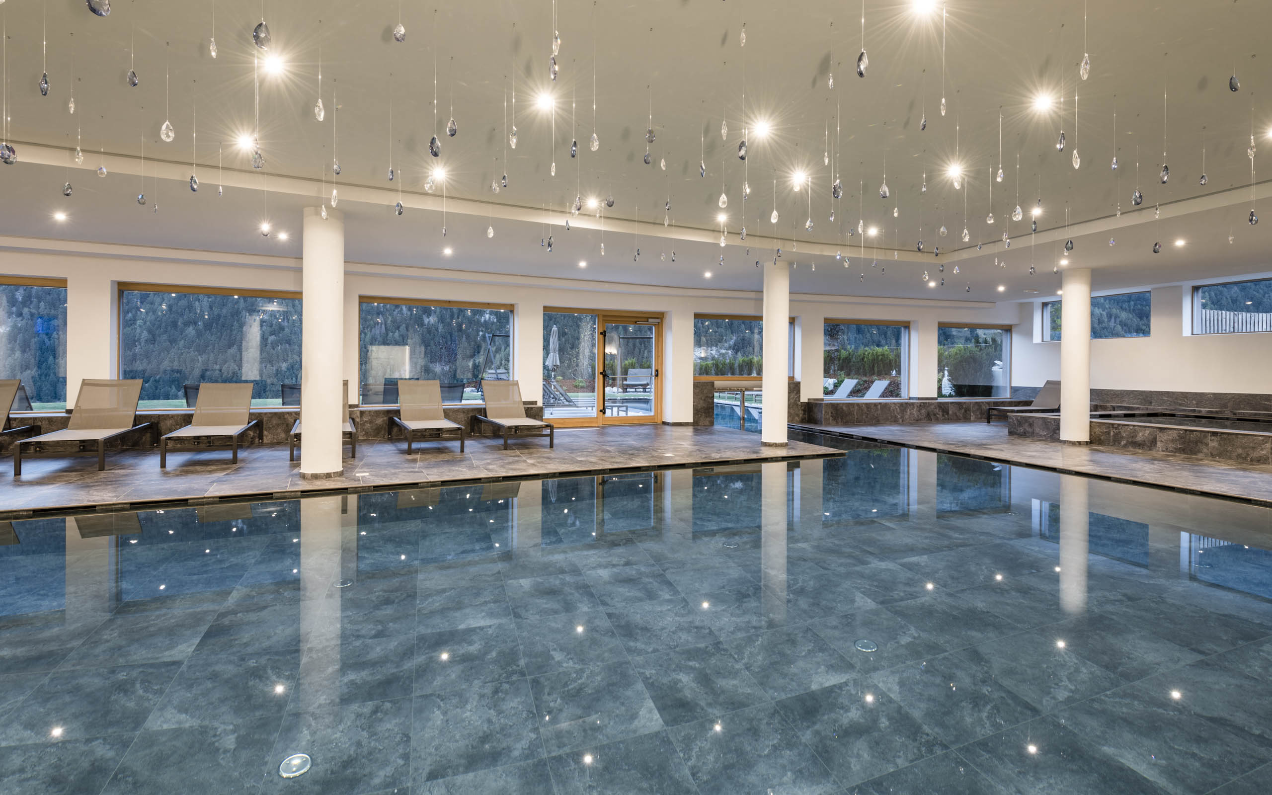 Urlaub-mit-Hund: Indoorpool - Tuberis Life Balance & Nature Farm 