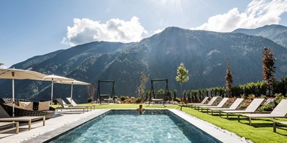 Hundehotel - Fiss - Der Pool - Tuberis Nature & Spa Resort