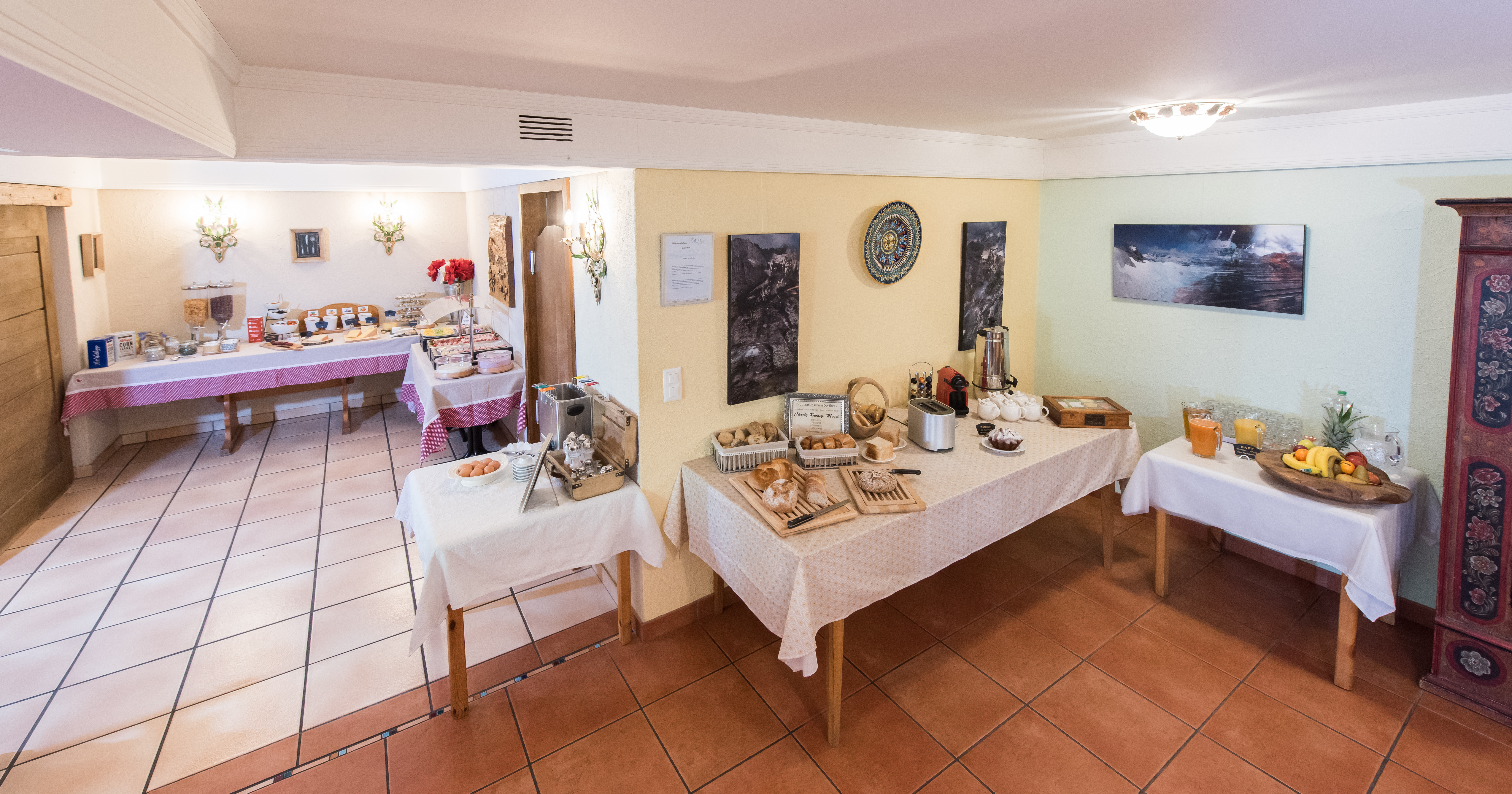 Urlaub-mit-Hund: Frühstücksbuffet - Badehotel Salina Maris