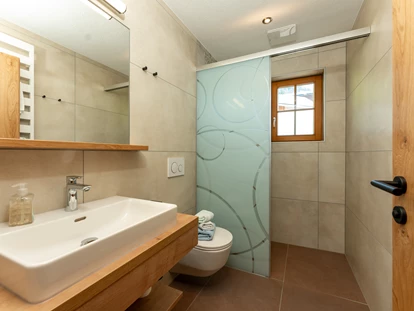 Hundehotel - Tauplitz - Beispiel Bad am Bergbauernhof Irxner - Bergbauernhof Pension Irxner