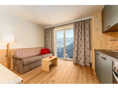 Hundehotel - Pools: Schwimmteich - Studio Hirschkogel mit Panoramablick und Balkon - Berghotel Jaga Alm