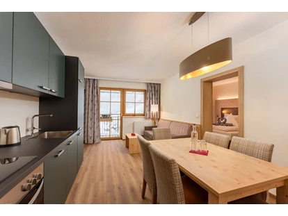 Hundehotel - Pools: Schwimmteich - Hotelappartement Sonnkogel
komfortables wohnen mit 2 Schlafzimmern und Wohnraum mit Küchenzeile - Berghotel Jaga Alm