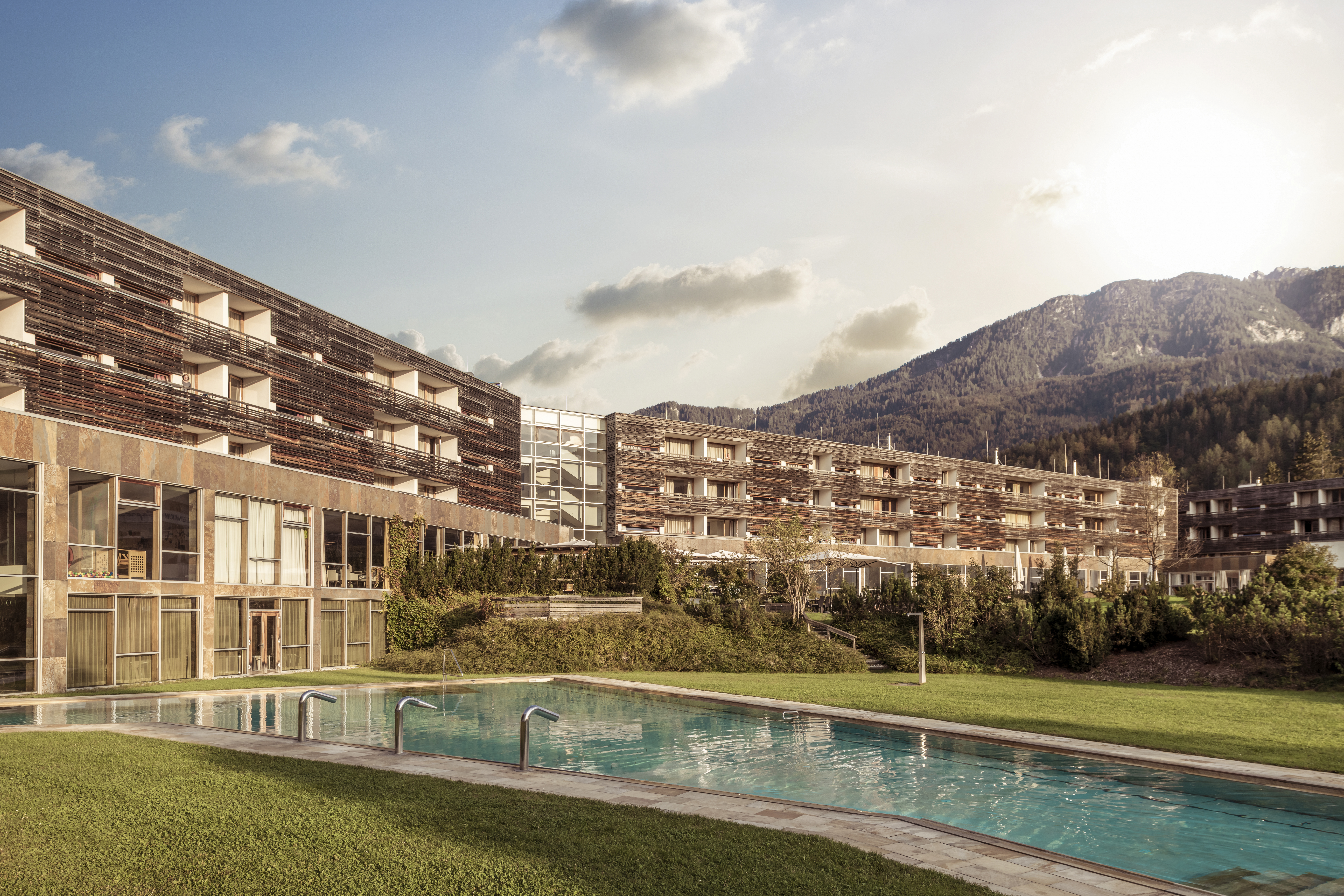 Hundehotel - Preisniveau: gehoben - Alberden - Hotelaußenansicht - Falkensteiner Hotel & Spa Carinzia