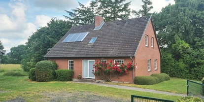 Hundehotel - Mikrowelle - Grömitz - Ferienhaus Wiesenblick - Parkplätze vor dem Haus - Ferienhaus Wiesenblick