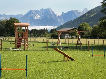 Hundehotel - WLAN - Berchtesgaden - Spielplatz und Agilityplatz - Chaletdorf ZellerSee