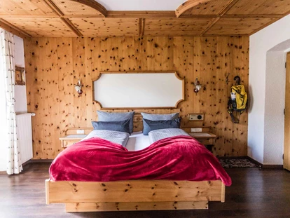 Hundehotel - Pools: Schwimmteich - Alpenhotel Tyrol - 4* Adults Only Hotel am Achensee