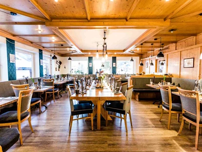 Hundehotel - Pools: Schwimmteich - Alpenhotel Tyrol - 4* Adults Only Hotel am Achensee