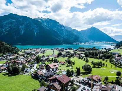 Hundehotel - Pools: Schwimmteich - Alpenhotel Tyrol - 4* Adults Only Hotel am Achensee