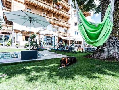 Hundehotel - Pools: Schwimmteich - Alpenhotel Tyrol - 4* Adults Only Hotel am Achensee