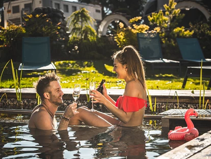 Hundehotel - Pools: Schwimmteich - Alpenhotel Tyrol - 4* Adults Only Hotel am Achensee