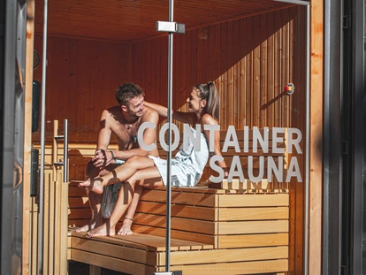 Hundehotel - Pools: Schwimmteich - Alpenhotel Tyrol - 4* Adults Only Hotel am Achensee