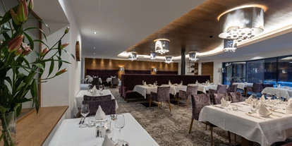 Hundehotel - Pools: Schwimmteich - Diamant Spa Resort