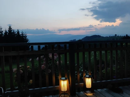 Hundehotel - Pools: Schwimmteich - Naturforsthaus