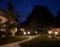 Urlaub-mit-Hund: Garten Eden bei Nacht - Mediterran Hotel Juwel