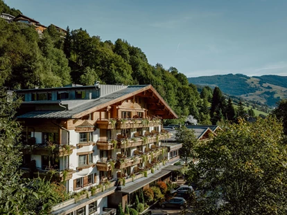 Hundehotel - Pools: Schwimmteich - Familien- & Gartenhotel Theresia****S