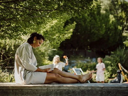 Hundehotel - Pools: Schwimmteich - Familien- & Gartenhotel Theresia****S