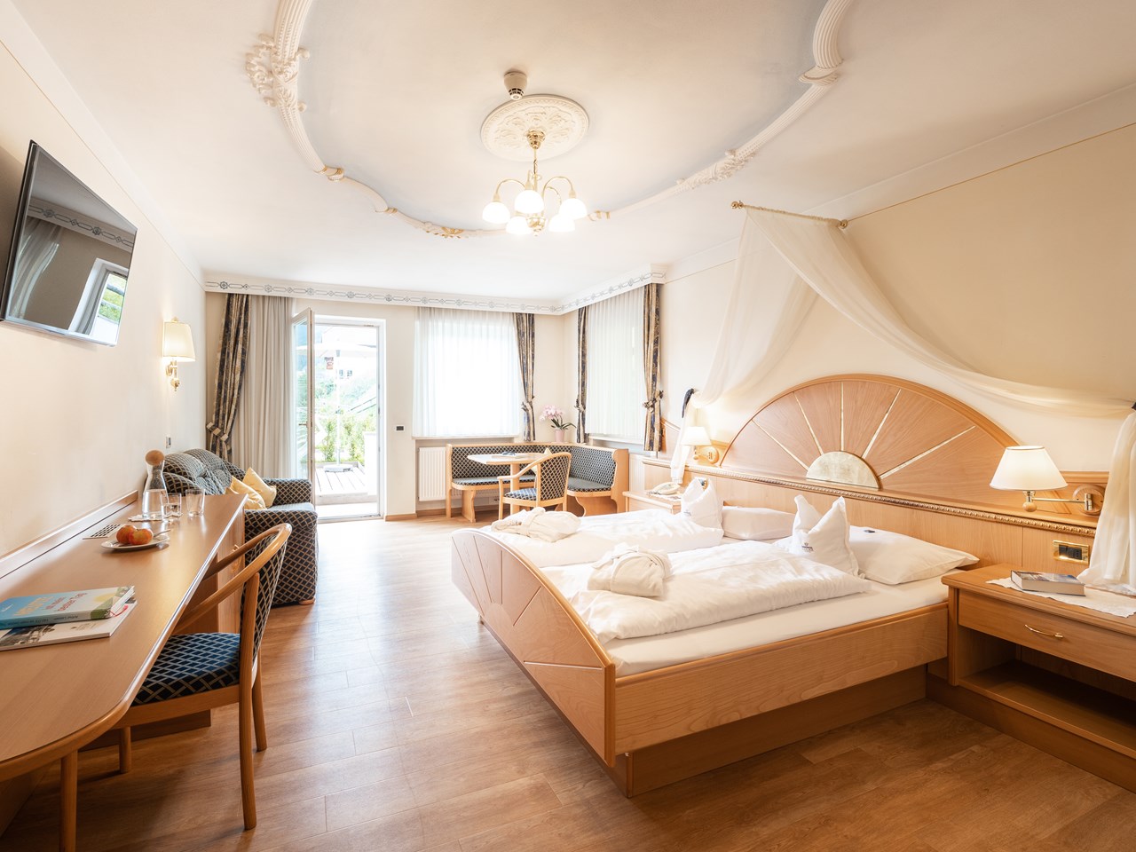 Sonnenhotel Adler Nature Spa Adults only Zimmerkategorien Juniorsuite Dolomiten