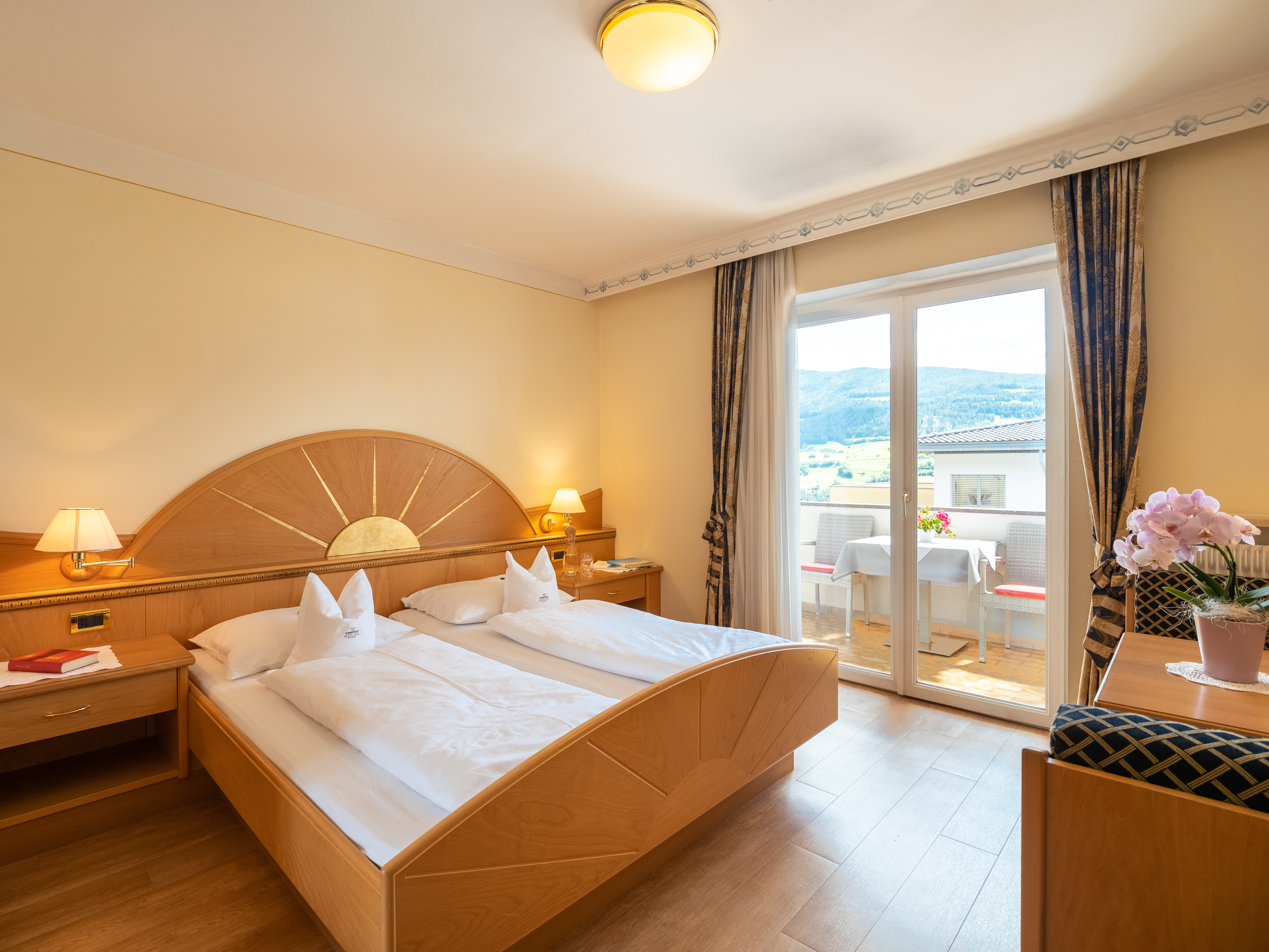 Sonnenhotel Adler Nature Spa Adults only Zimmerkategorien Komfort Dolomiten