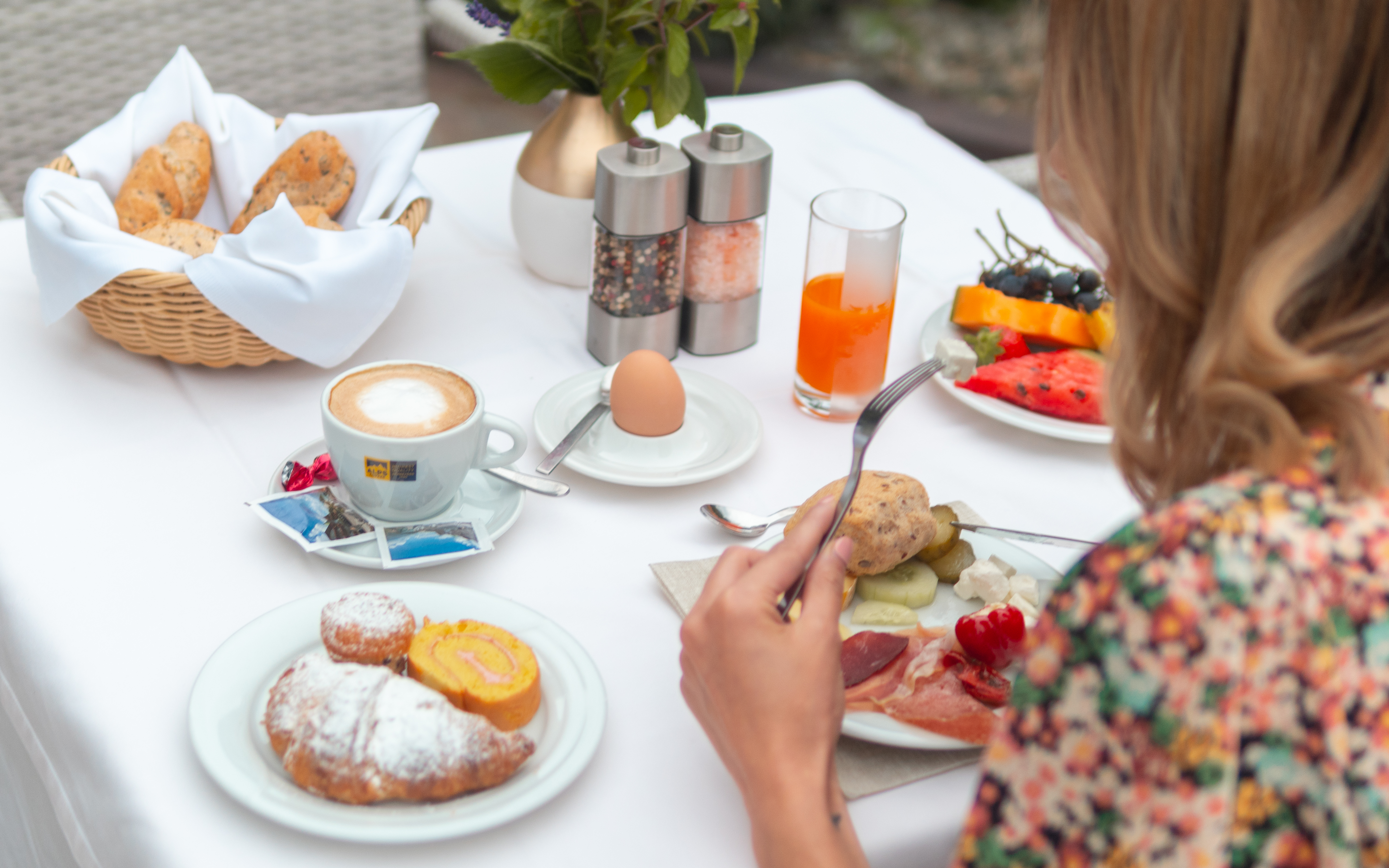 Urlaub-mit-Hund: Sonnenhotel Adler Nature Spa Adults only - Essen | Trinken, Urlaub mit Hund