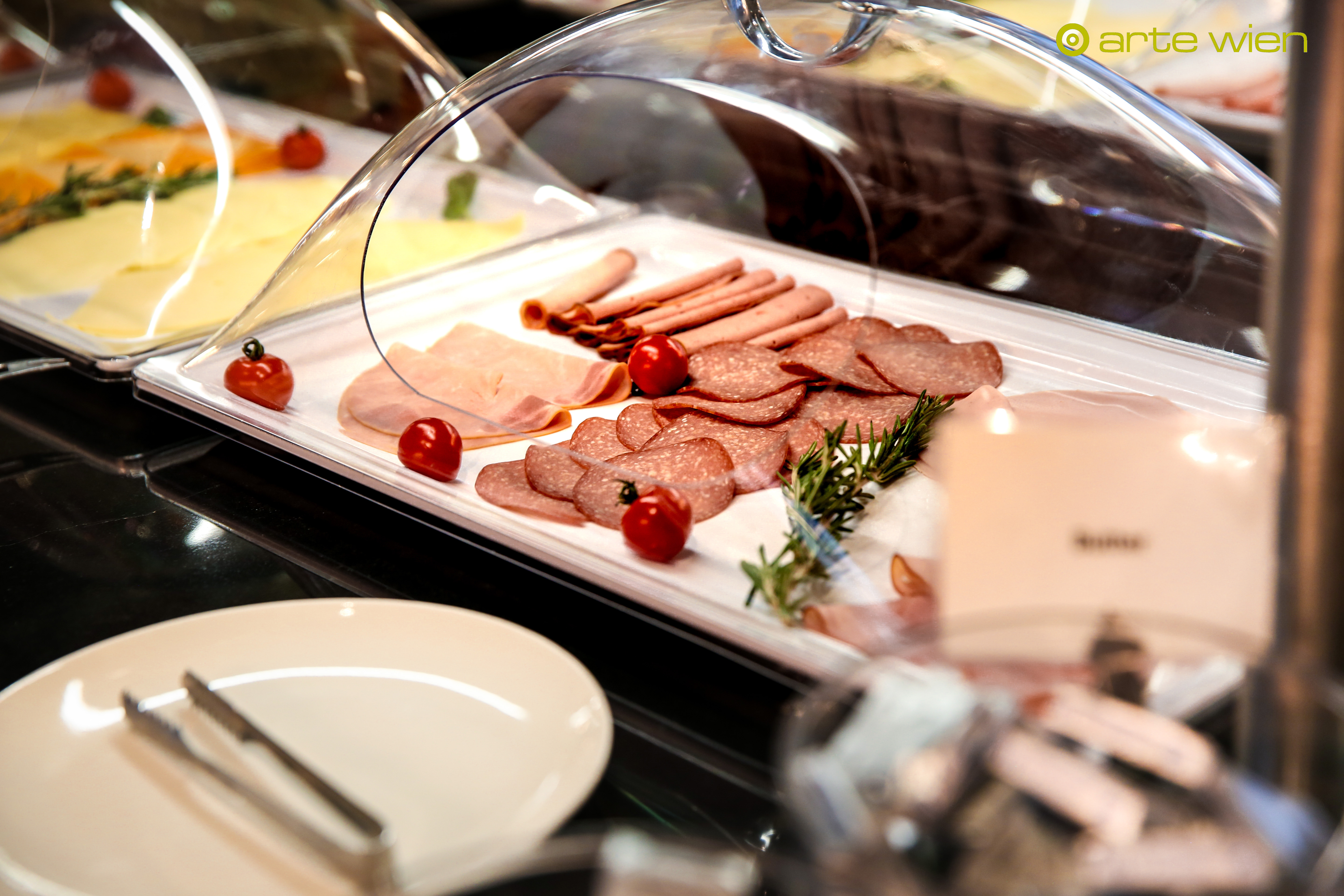 Urlaub-mit-Hund: Frühstück - Tunes&Breakfast - arte Hotel Wien Stadthalle - Essen | Trinken