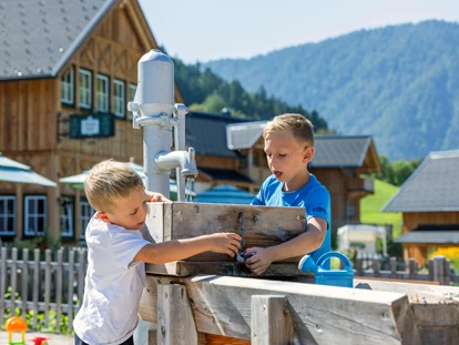 Hundehotel - Pools: Schwimmteich - Spieltplatz Narzissendorf Zloam - Narzissendorf Zloam