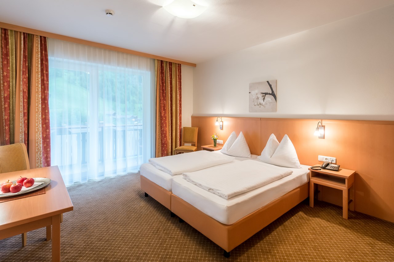 Aparthotel Almrösl Zimmerkategorien Hundezimmer Silberdistel 1-3 Pers.