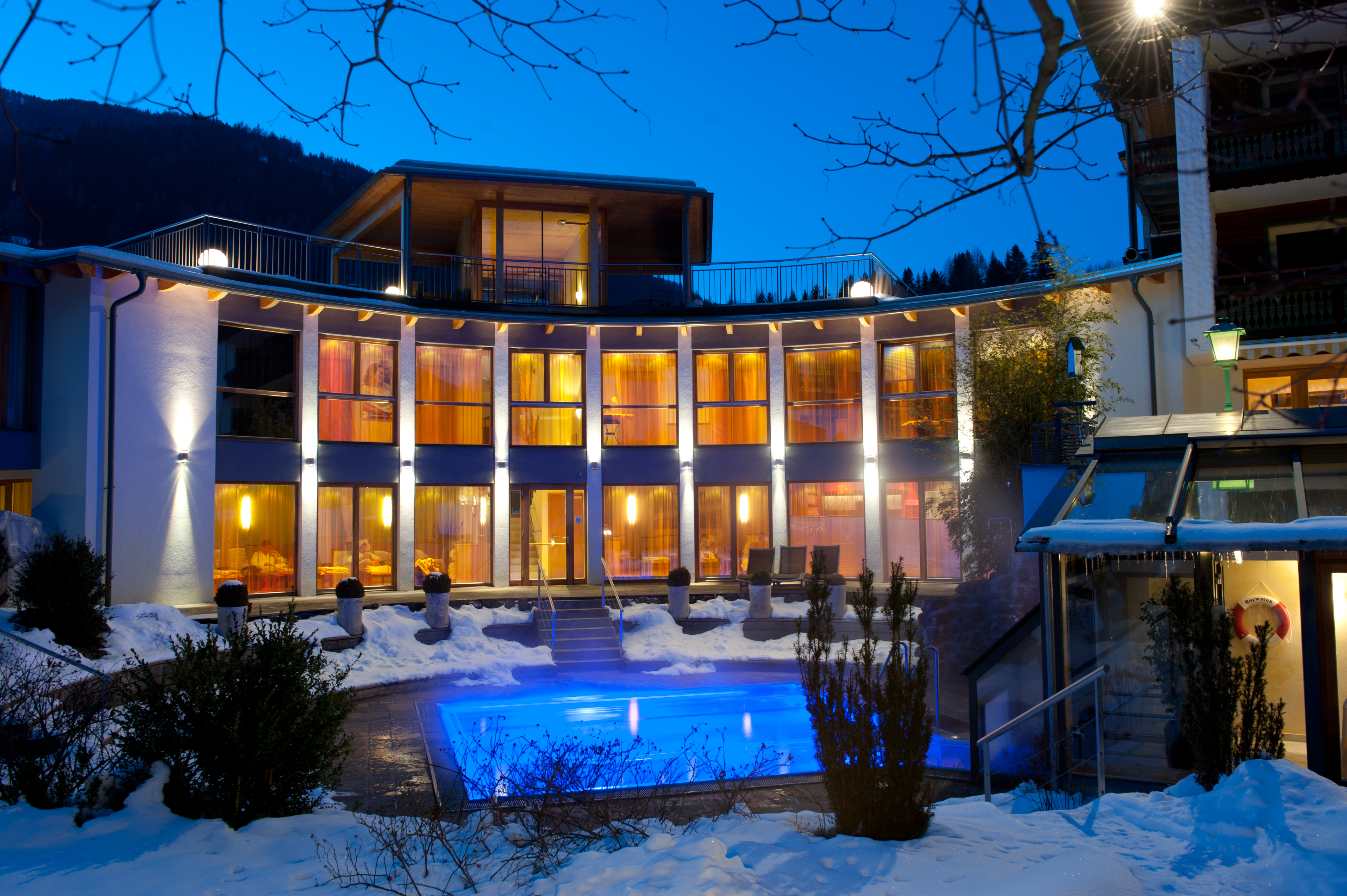 Hundehotel - Kärnten - Außenansicht Hotel - Naturhotel Ortners Eschenhof