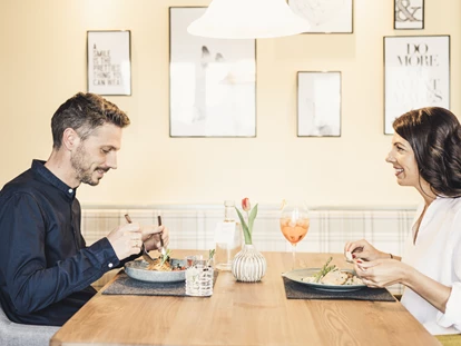 Hundehotel - Ladis - Wir haben ein eigenes Restaurant für Gäste mit Hundekinder - Hotel Johanna mitten im Ötztal
