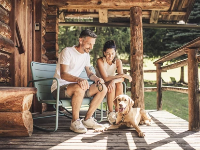 Hundehotel - Ladis - Relaxen in der Hundefreilaufzone - Hotel Johanna mitten im Ötztal