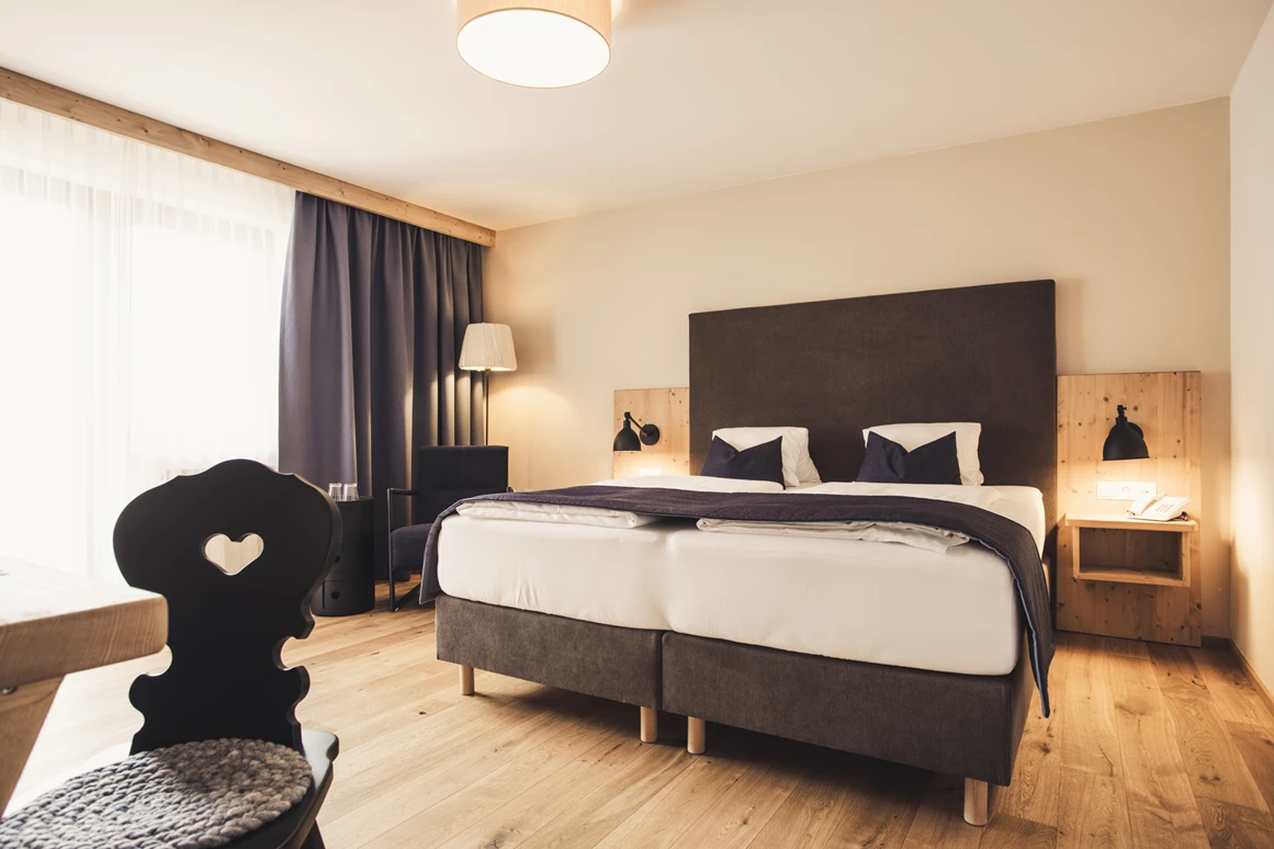 Urlaub-mit-Hund: Landhaus - Kategorie 4.0 - Hotel Johanna mitten im Ötztal - Wohnen | Schlafen