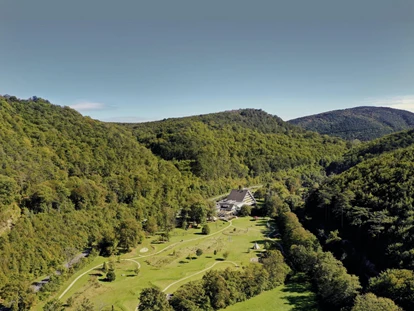 Hundehotel - Unterkunftsart: Hotel - Baden (Baden) - Hotel Krainerhütte im Wienerwald mit 50.000 m² Spirit Park - Hotel Krainerhütte