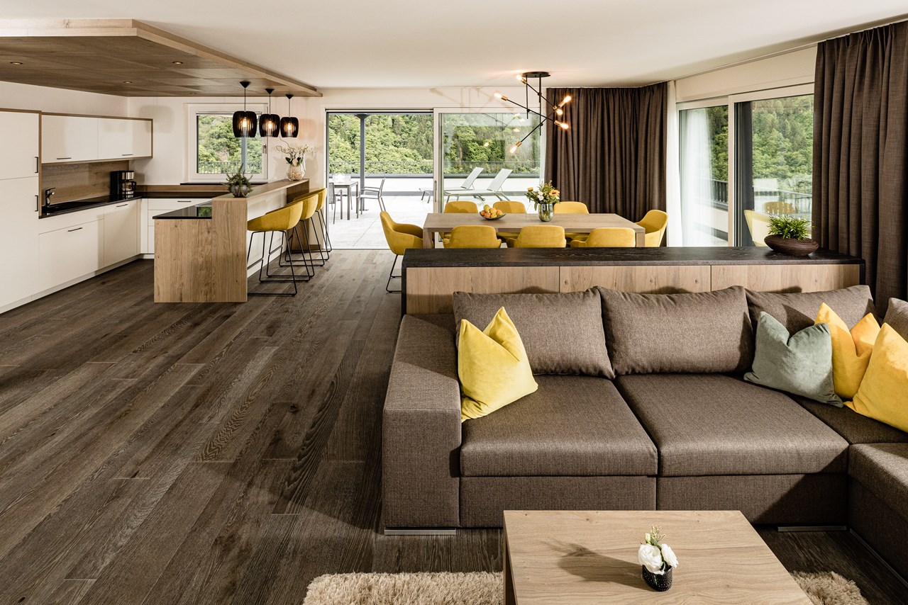 Panorama Residence Saltauserhof Resort Zimmerkategorien Three Bedroom Penthouse Villa mit Terrasse, Whirlpool & Sauna