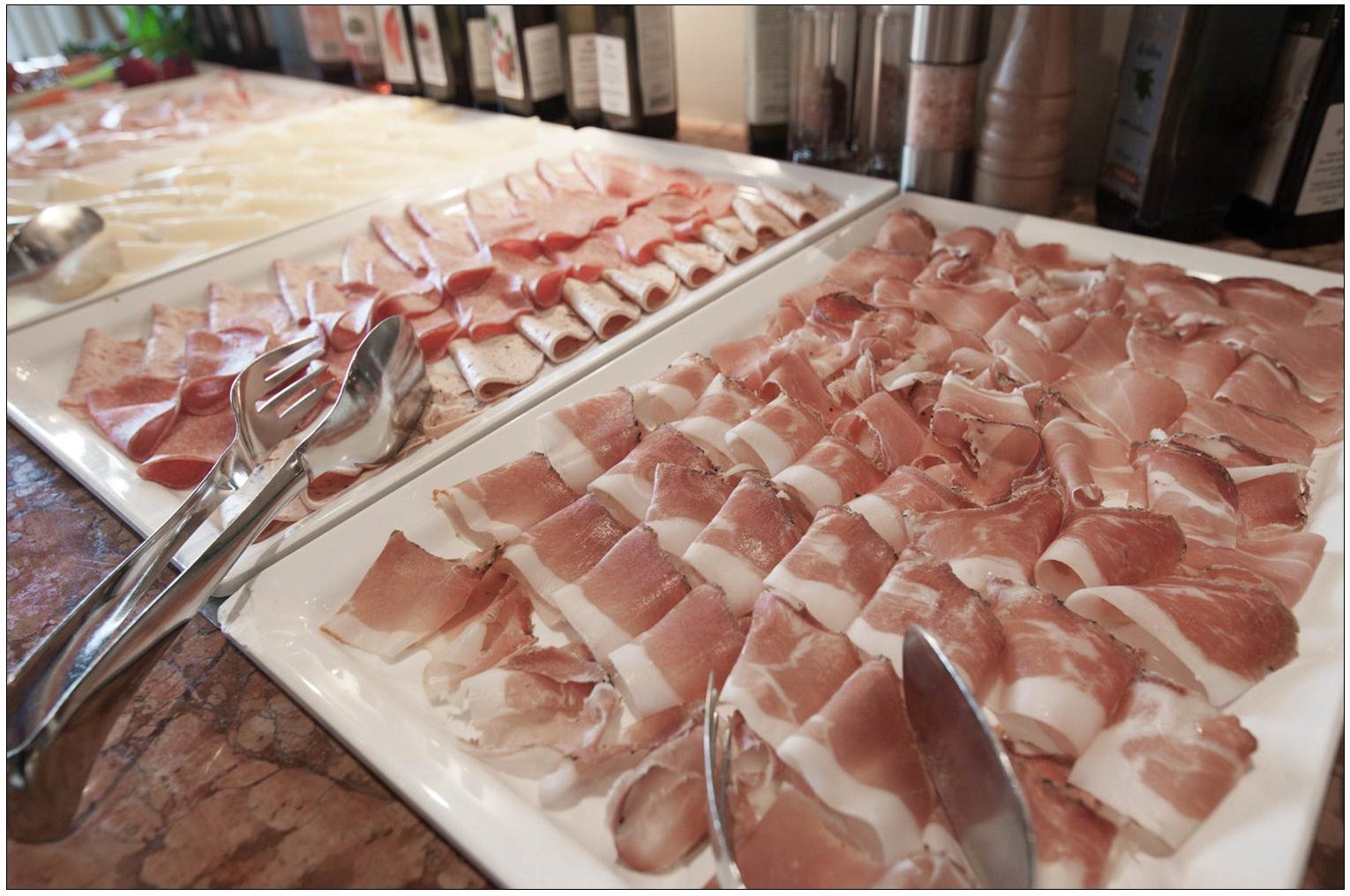 Hundehotel - Meran - Breakfast - DAS FINKENNEST "Panorama Familyhotel & SPA"