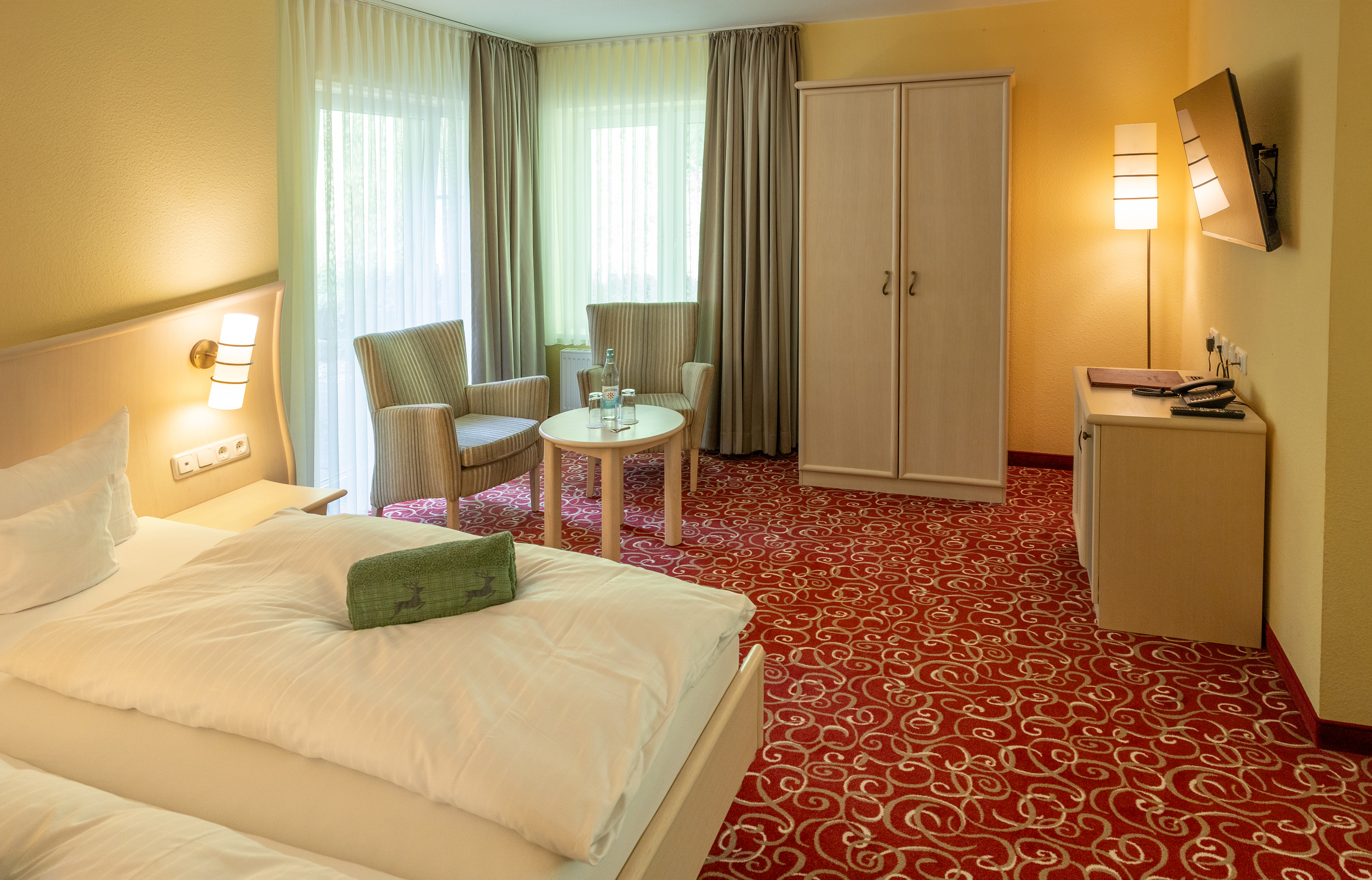 Urlaub-mit-Hund: Waldhaus Familien Zimmer  - Waldhaus am See