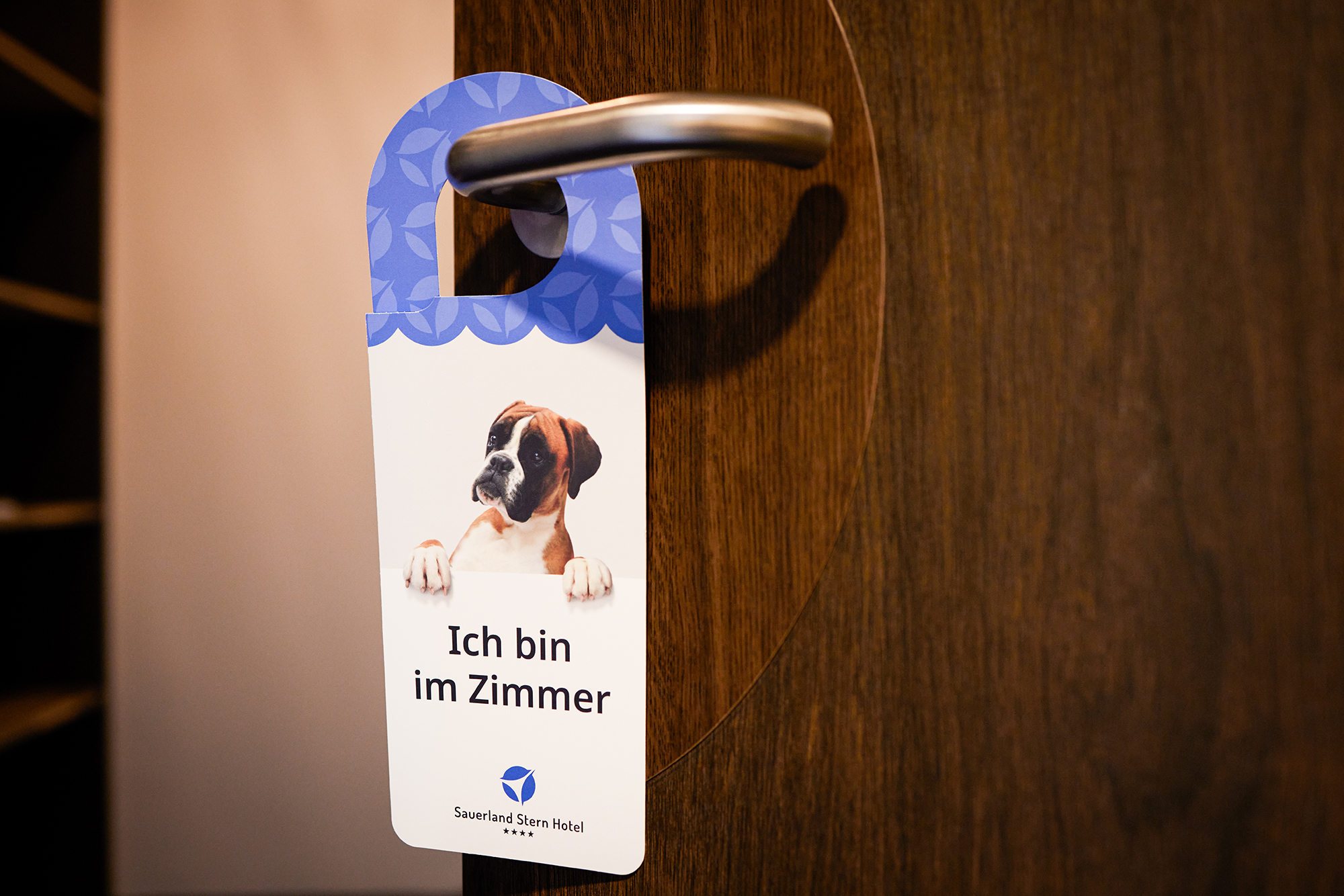 Hundehotel - Deutschland - Tür-Hundeschild - Sauerland Stern Hotel