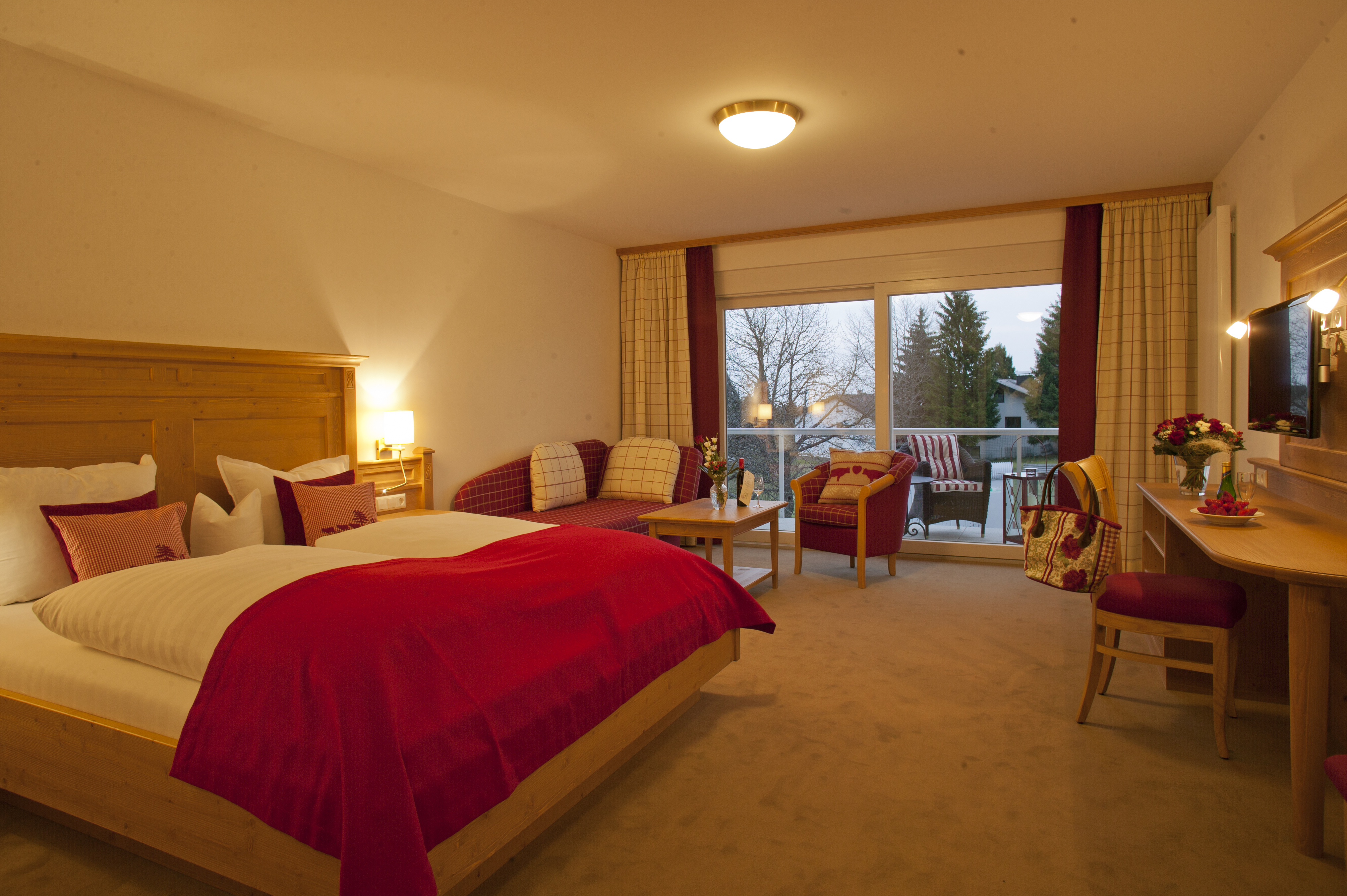 Wander & Wellnesshotel Nägele Zimmerkategorien Doppelzimmer „Lerchenbergblick“ Komfort