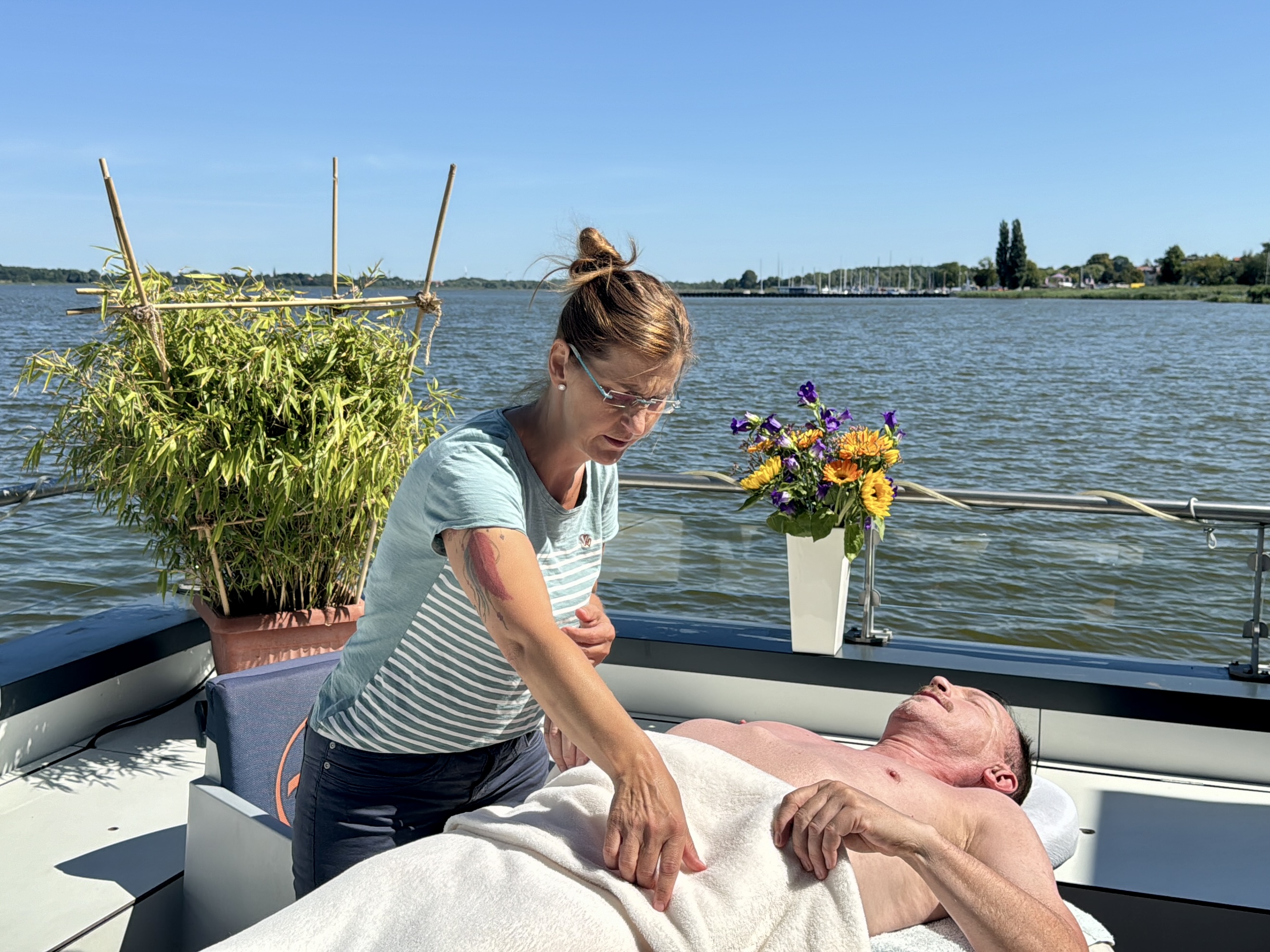 Ferienhaus mit Hund: Wellnessmassage von Claudia, direkt im Haus oder auf der Terrasse bei schönem Wetter. - Coco de Mer