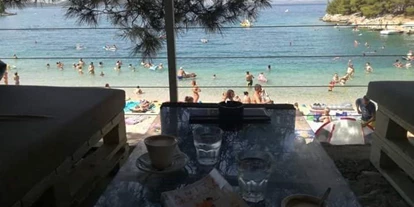 Hundehotel - Sitzplatz im Garten - Zadar - Šibenik - antonio šarić
