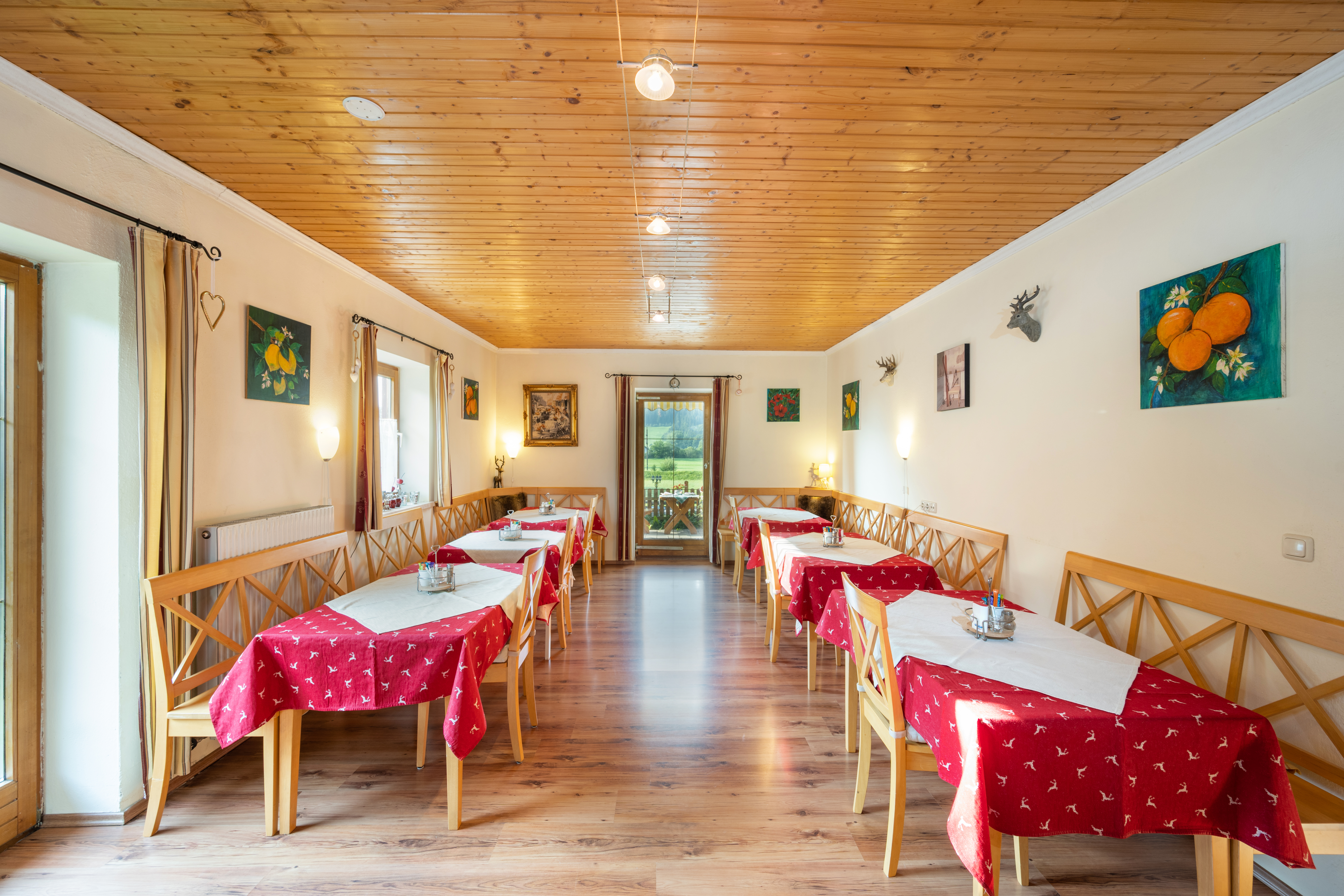 Hundehotel - Preisniveau: günstig - Landhaus Aubauerngut-einfach Wau