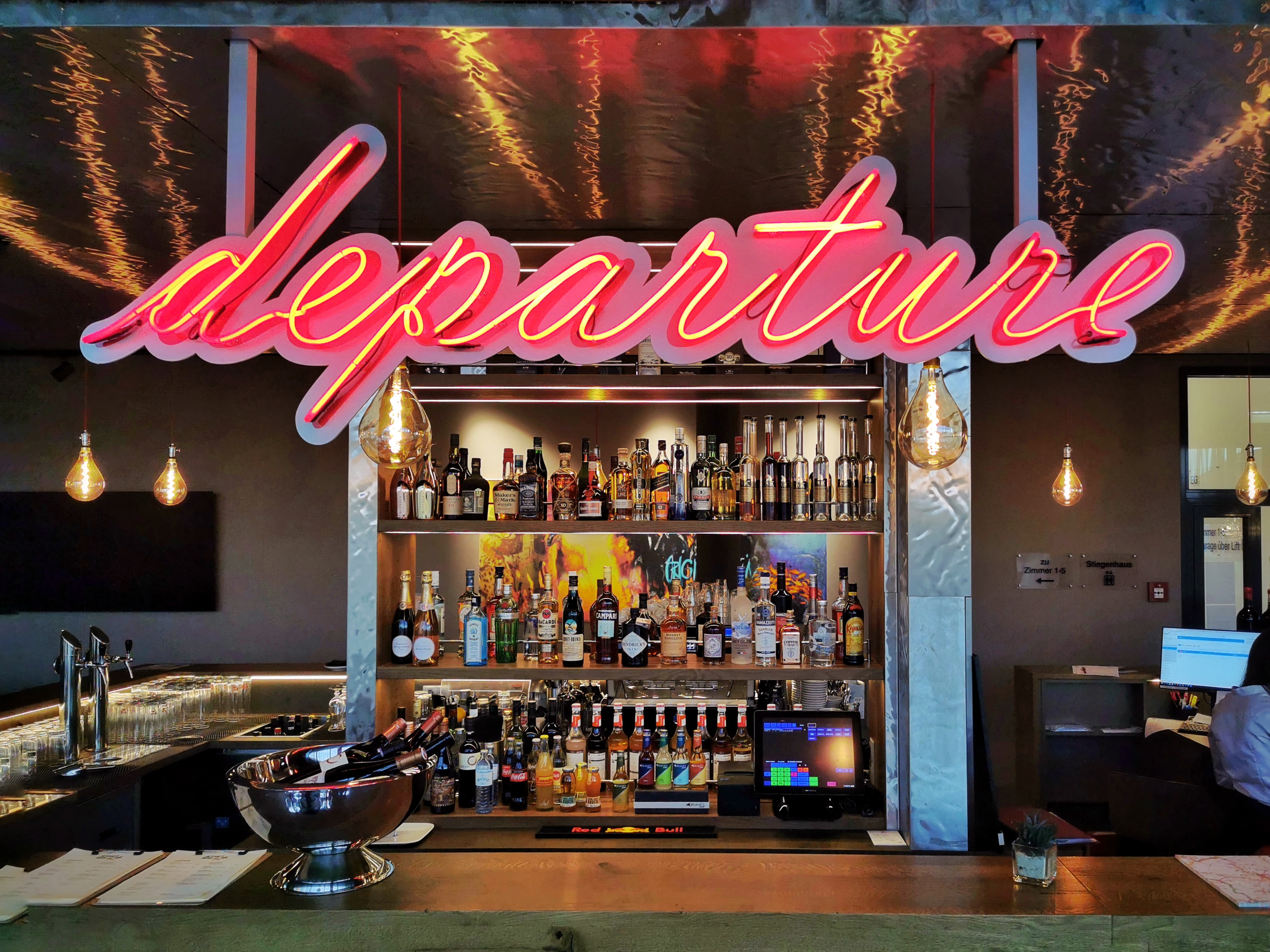 Urlaub-mit-Hund: Jet-Set Bar - Amedia Express Graz Airport TC by Wyndham