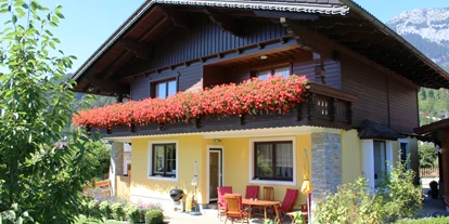 Hundehotel - Tauplitz - Außenansicht Appartement Mama im Sommer  - Appartement Mama