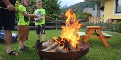 Hundehotel - Tauplitz - Appartement Kachelofenzauber-Garten komplett eingezäunt  - Griller - Feuerschale - Appartement Mama