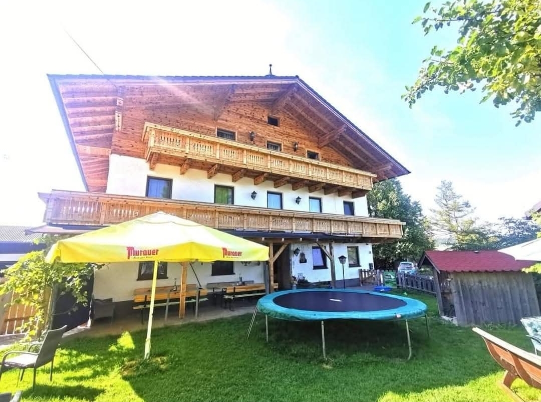 Hundehotel - Sitzplatz im Garten - Schusterbauer Koppl 