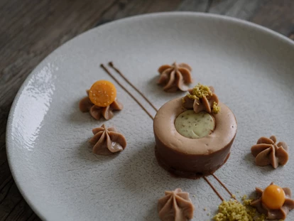 Hundehotel - Tauplitz - 6-gängiges Abend-Wahlmenü im Gut Weissenhof. Perfekte und exquisite Küche. Großzügiges Frühstücksbuffet mit Bioecke und Teebar. Nachmittagsjause. - Hotel Gut Weissenhof ****S