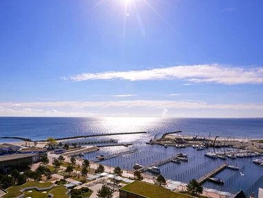 Urlaub-mit-Hund: Das Dampland mit Blick auf die Ostsee - Ostseehotel Midgard