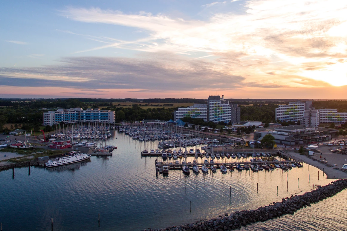 Urlaub-mit-Hund: Das Wikingerresort im Damp - Ostseehotel Midgard